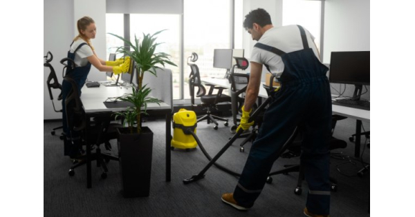 İlkbahar Temizliği: Ofisinizi Yenilemenin ve Verimliliği Artırmanın Tam Zamanı